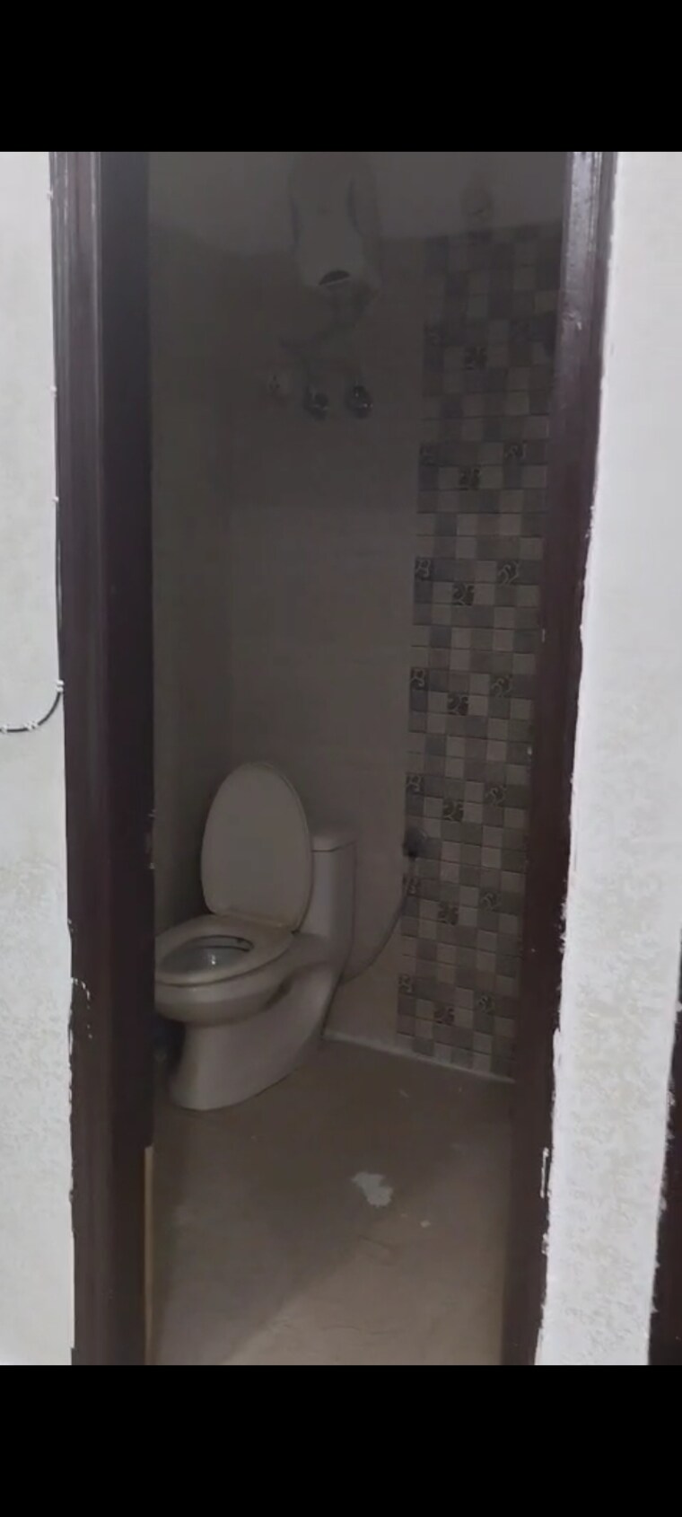 Bathroom, kanha-apartments-indirapuram 2 Bedroom 950 Sq.Ft. Builder Floor In Shakti Khand 2 Ghaziabad 9463930