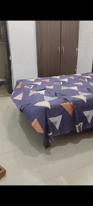 Master Bedroom in 2 BHK Builder Floor at Kanha Apartments Indirapuram, Shakti Khand 2 – for Rent