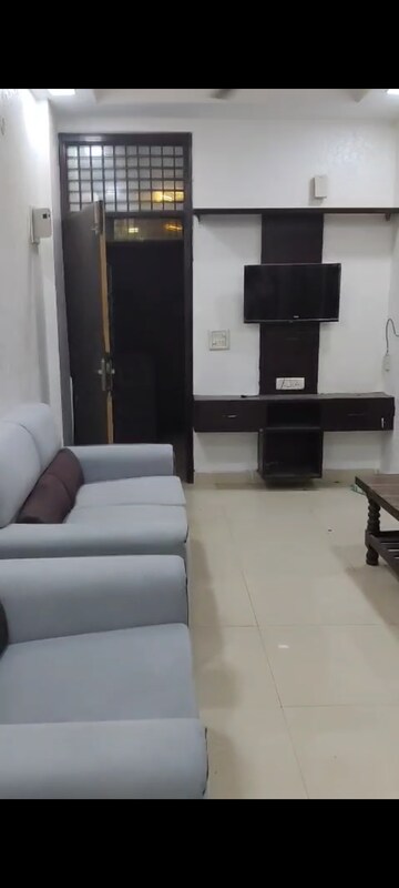 Master Bedroom in 2 BHK Builder Floor at Kanha Apartments Indirapuram, Shakti Khand 2 – for Rent