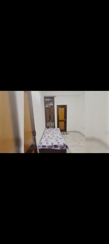 Bedroom in 2 BHK Builder Floor at Kanha Apartments Indirapuram, Shakti Khand 2 – for Rent
