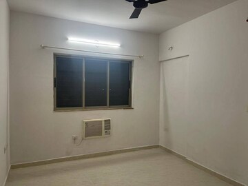 Master Bedroom in 2.5 BHK Apartment at Lodha Casa Rio, Dombivli East – for Rent