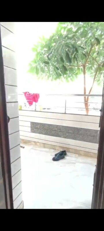 Balcony in 1 RK Builder Floor at Sun Homes, Shakti Khand Iii – for Rent