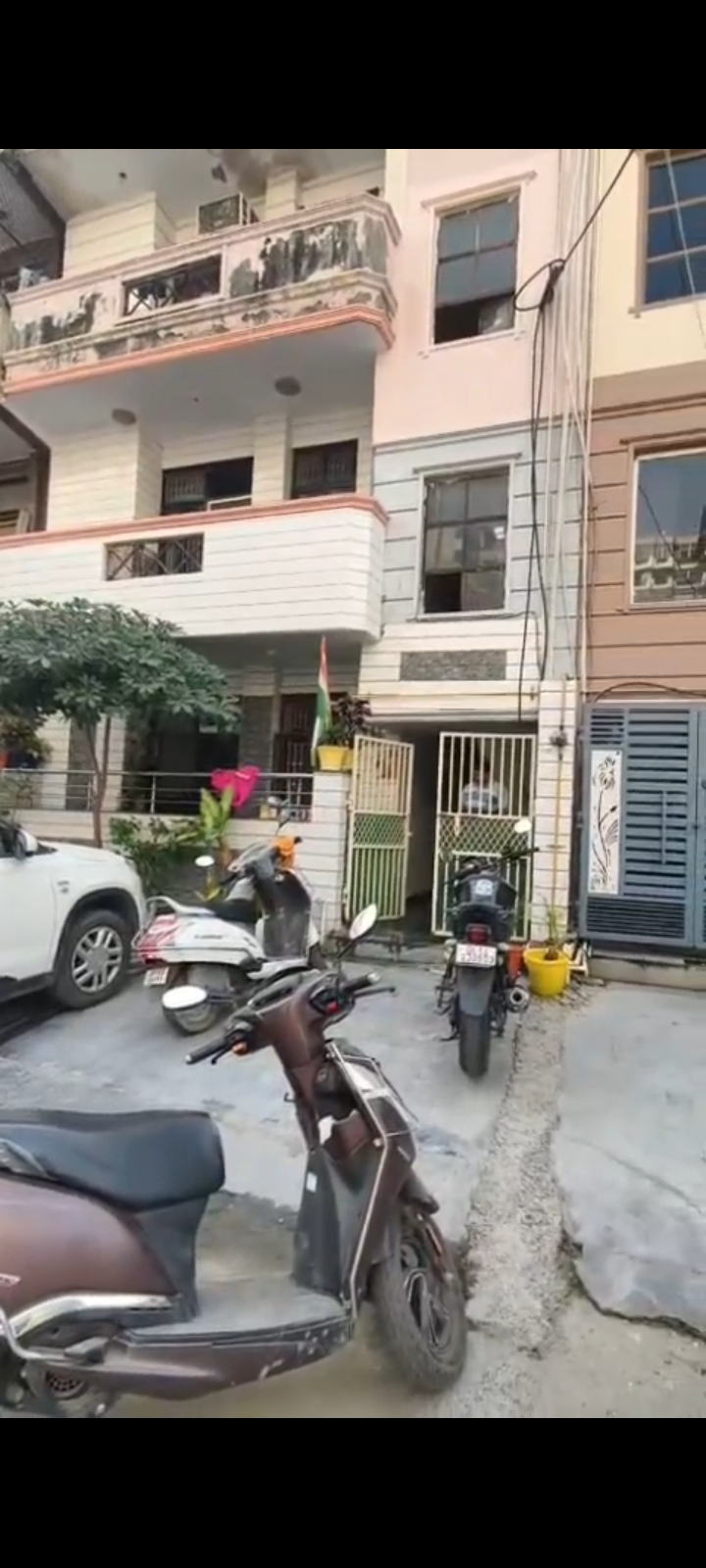 1 RkBuilder Floor For Rent in Sun Homes