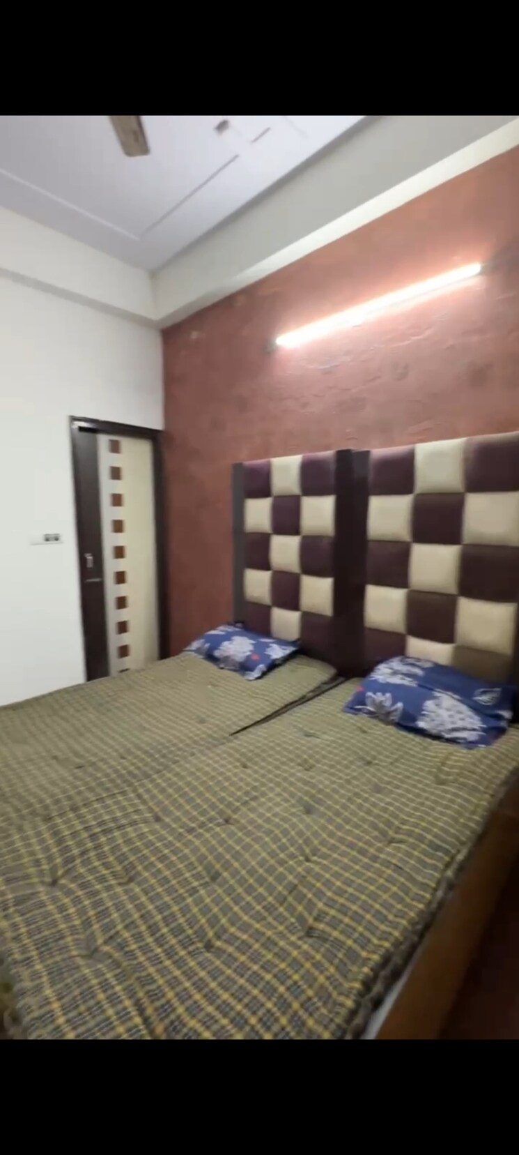 Bedroom, saya-villa 2 Bedroom 950 Sq.Ft. Builder Floor In Indrapuram Ghaziabad 9463943