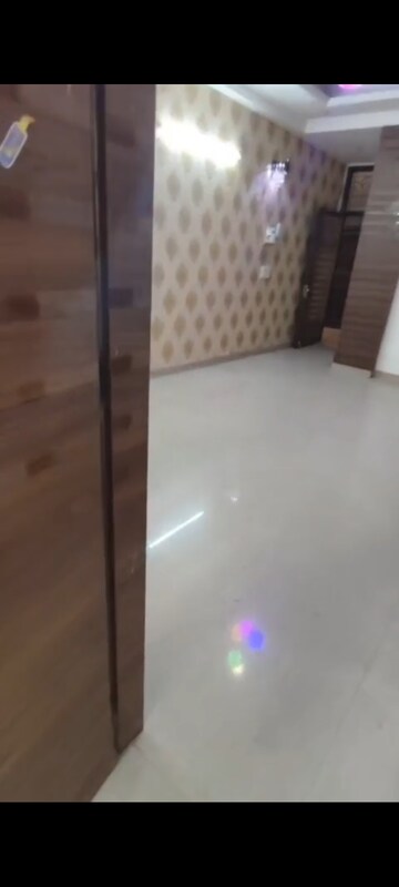 Room in 3 BHK Builder Floor at Maya Homes, Indrapuram – for Sale