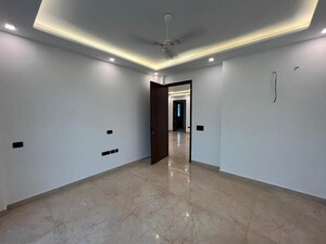 Master Bedroom in 4 BHK Builder Floor at Greater Kailash ii – for Rent
