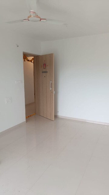 Room in 2 BHK Apartment at Sankla Sommet, Bhugaon – for Rent