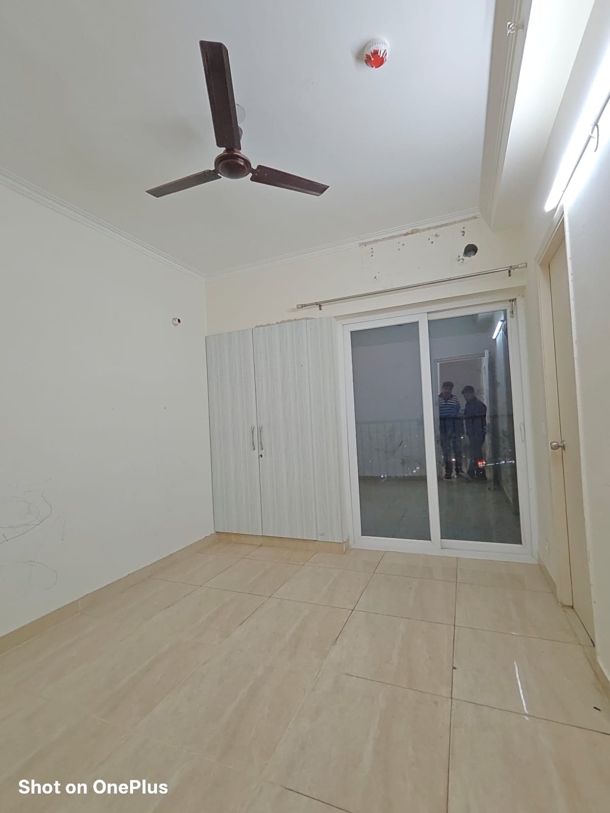 3 BHK Apartment For Rent in Gaur City 2 - 14th Avenue
