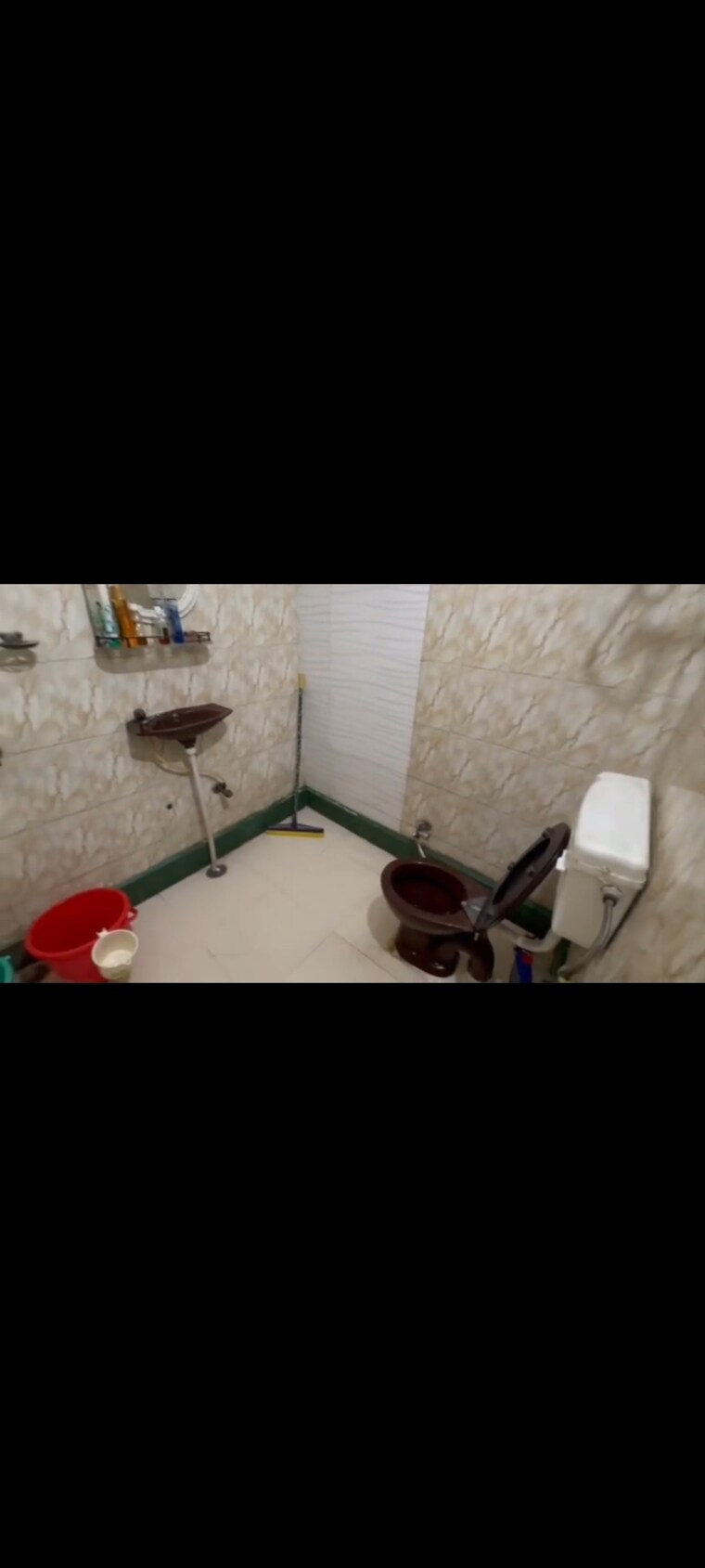 Bathroom, parkh-homes 3 Bedroom 1500 Sq.Ft. Builder Floor In Indrapuram Ghaziabad 9463982