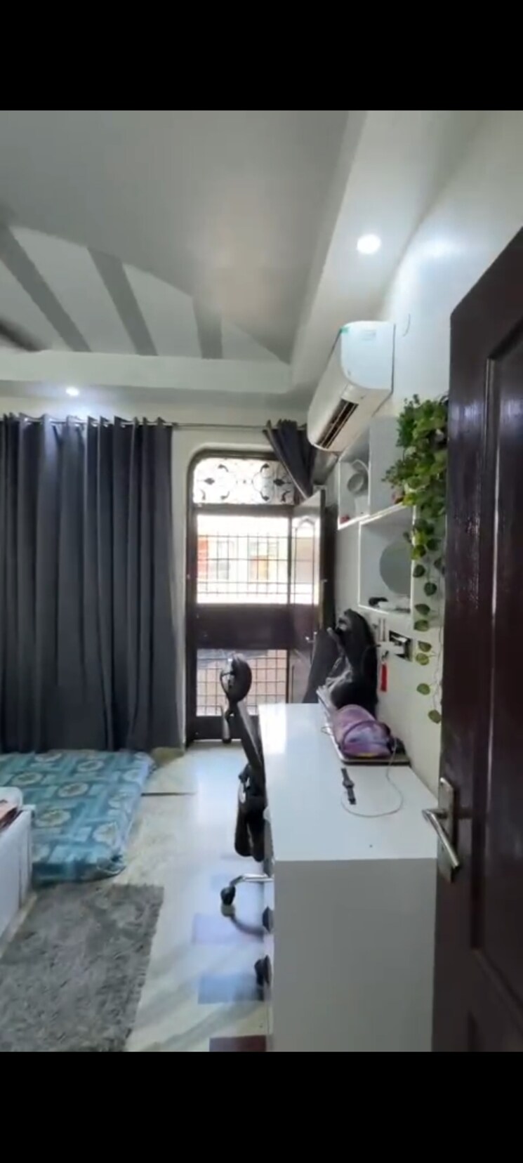 Master Bedroom, divya-angels 3 Bedroom 1500 Sq.Ft. Builder Floor In Indrapuram Ghaziabad 9463985