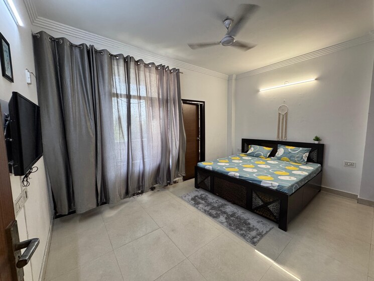 Bedroom, sector 38 1 Bedroom 750 Sq.Ft. Builder Floor In Sector 38 Gurgaon 9463992