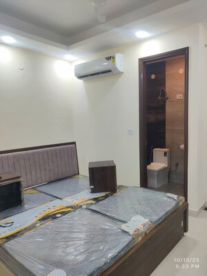 Bedroom in 2 BHK Builder Floor at Sector 38 – for Rent