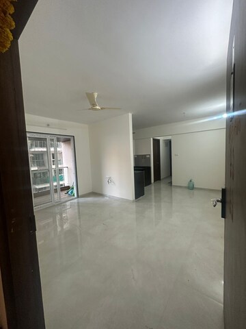 Room in 2 BHK Apartment at Dream Metropark County, Balewadi – for Rent
