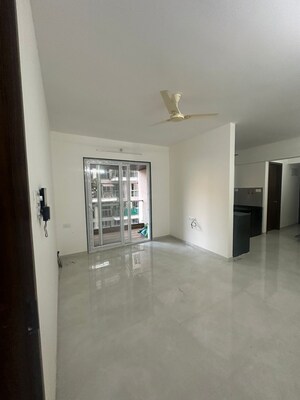 Room in 2 BHK Apartment at Dream Metropark County, Balewadi – for Rent