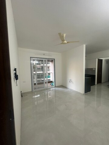 Room in 2 BHK Apartment at Dream Metropark County, Balewadi – for Rent