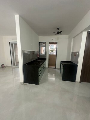 Room in 2 BHK Apartment at Dream Metropark County, Balewadi – for Rent