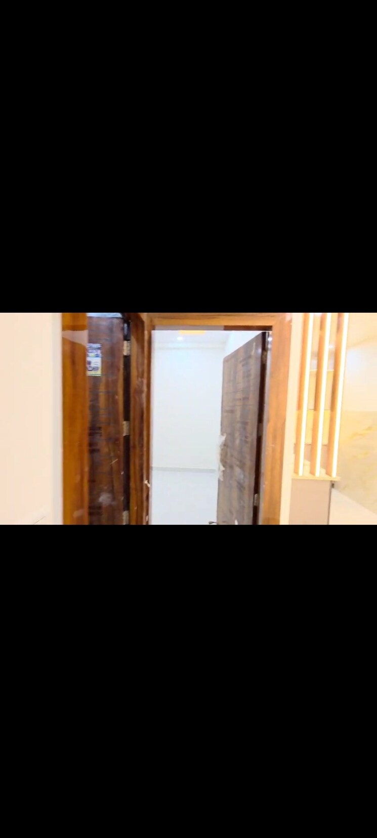 Bedroom, kshitij-complex-vaishali 3 Bedroom 1650 Sq.Ft. Builder Floor In Vaishali Sector 4 Ghaziabad 9464022