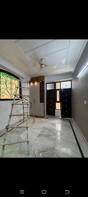 Room in 1 BHK Builder Floor at Vaishali Media Apartment, Vaishali Sector 5 – for Sale