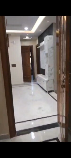 Building Lobby in 3 BHK Builder Floor at A and M Shakti Plaza, Shakti Khand Iii – for Rent