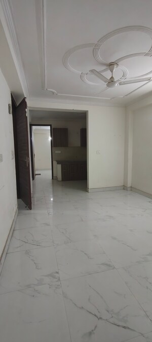 2 BHK Builder Floor For Rent in Chattarpur