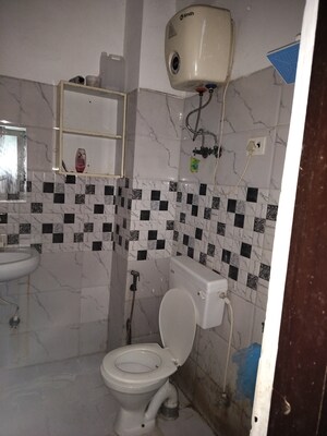 Bathroom in 1 BHK Builder Floor at Golden Nest Apartments Sector 68, Sector 68 – for Rent