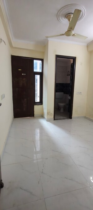 Room in 2 BHK Builder Floor at Chattarpur – for Rent