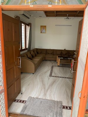 Bedroom in 6 BHK Independent House at Karkhana – for Sale