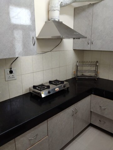 Kitchen in 2 BHK Builder Floor at Highland Park Chandigarh, Bhabat – for Rent