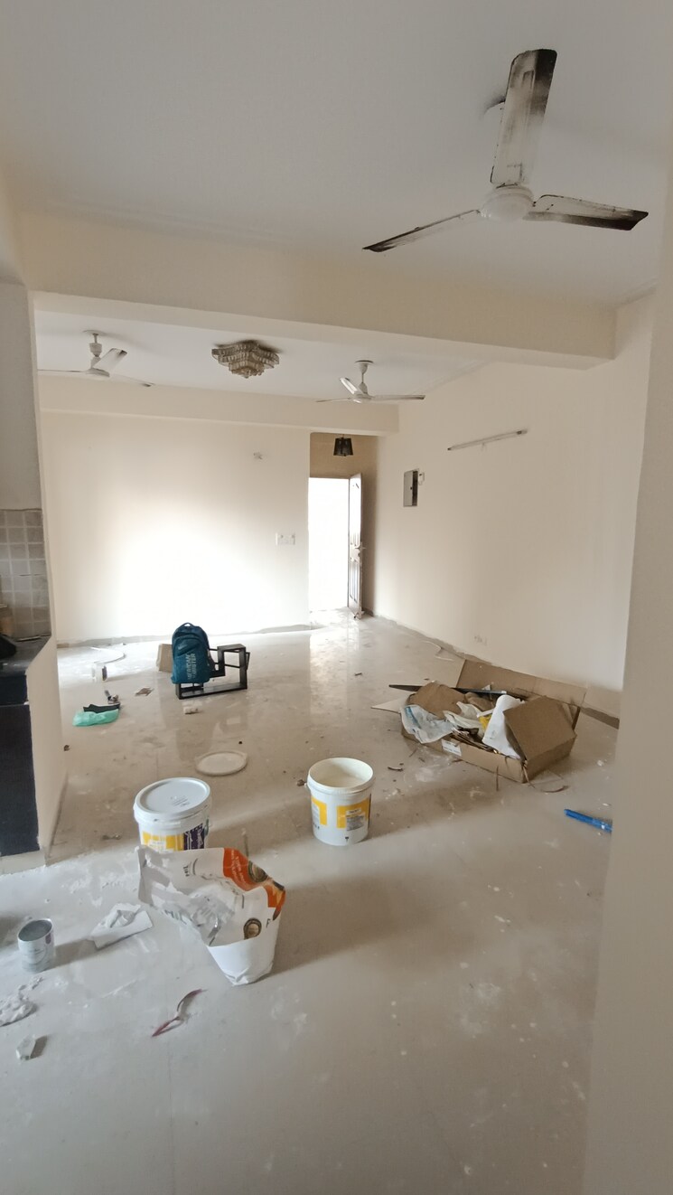 Team Area, jm-orchid 3 Bedroom 1472 Sq.Ft. Apartment In Sector 76 Noida 9464072