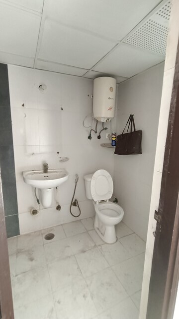 Bathroom in 3 BHK Apartment at Jm Orchid, Sector 76 – for Rent