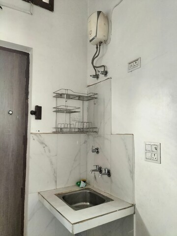 Bathroom in 1 RK Builder Floor at Sector 14 – for Rent