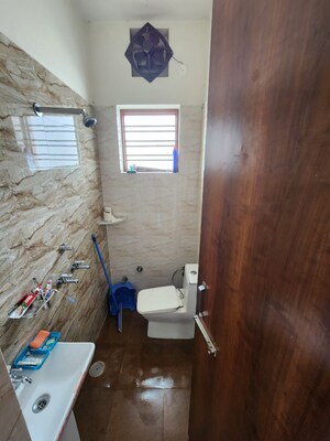 Bathroom in 2 BHK Builder Floor at Sector 14 – for Rent