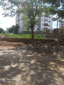 Plot For Sale in Neknampur