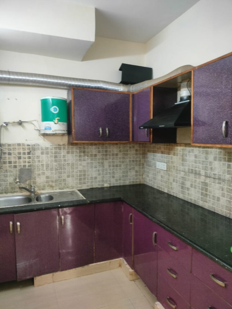 Kitchen, nimbus-the-hyde-park 2 Bedroom 915 Sq.Ft. Apartment In Sector 78 Noida 9464107