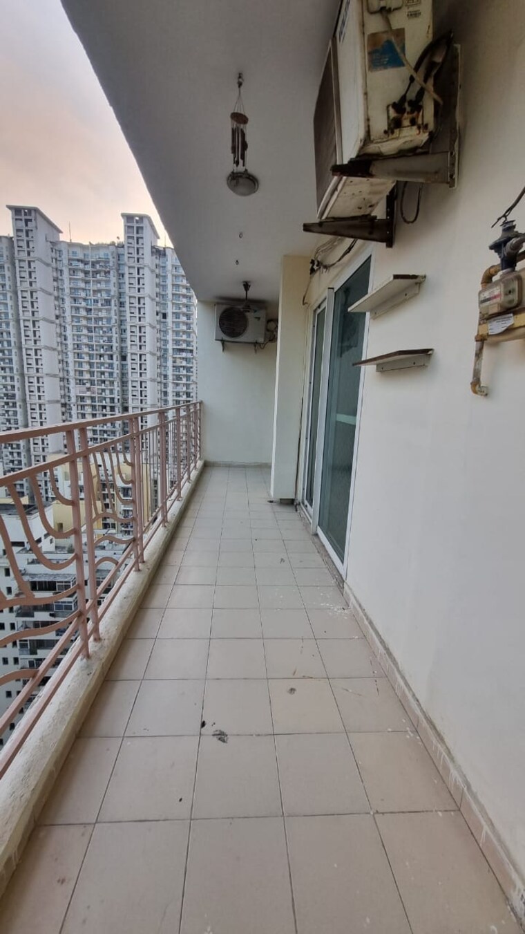 Balcony, mahagun-moderne 2 Bedroom 1350 Sq.Ft. Apartment In Sector 78 Noida 9464109