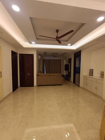 Room in 1 RK Builder Floor at Housing Board Colony Sector 17, Sector 17a – for Rent