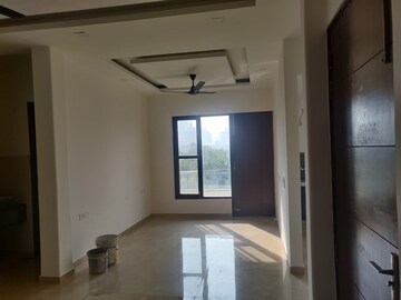 Room in 2 BHK Builder Floor at Gupta Awas, Sushant Lok I – for Rent