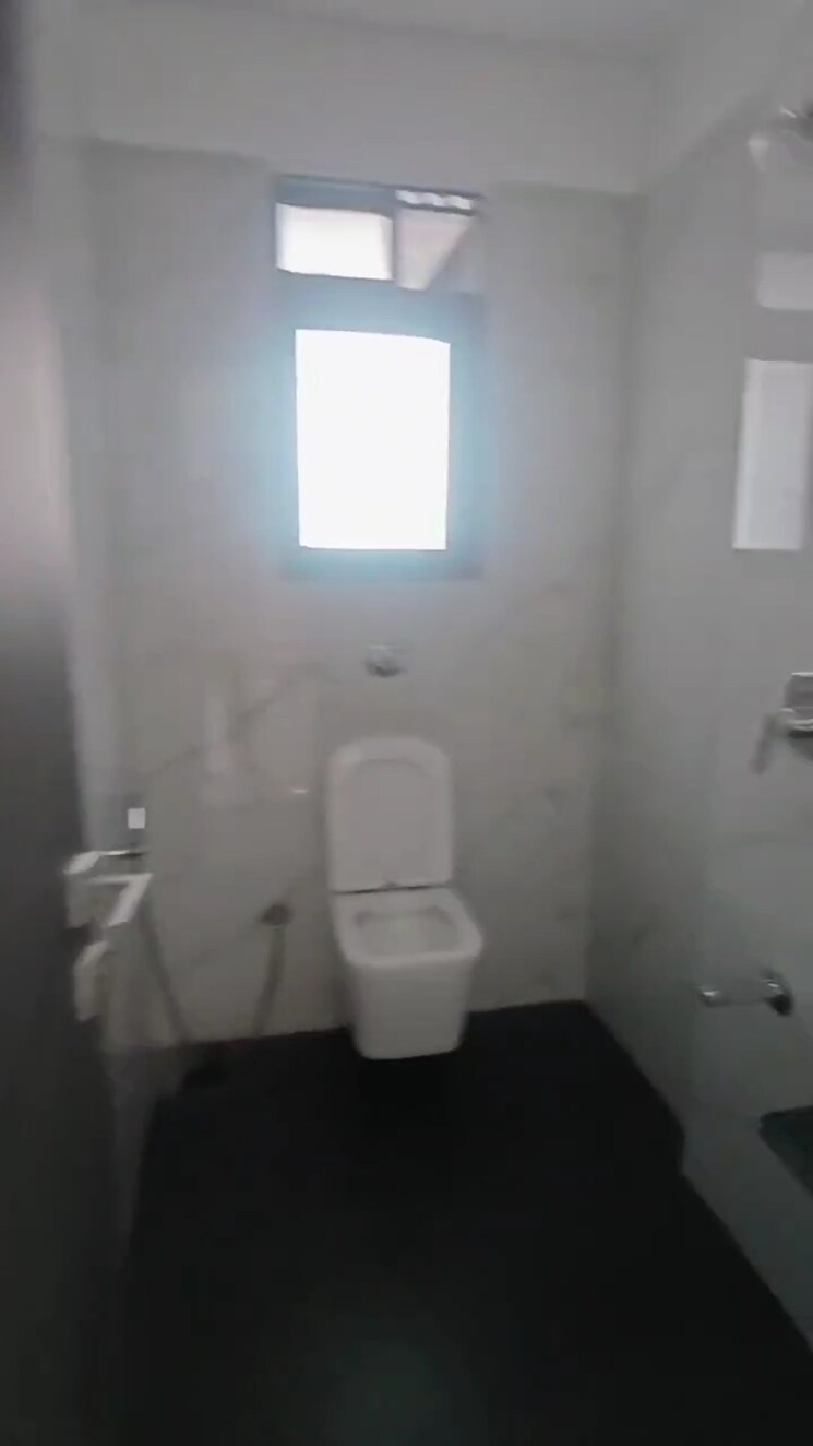 Bathroom, dev-leo-tower 2 Bedroom 750 Sq.Ft. Apartment In Oshiwara Mumbai 9464114