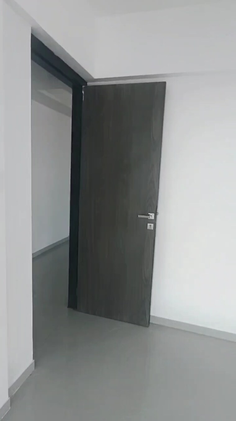 Room, dev-leo-tower 2 Bedroom 750 Sq.Ft. Apartment In Oshiwara Mumbai 9464114