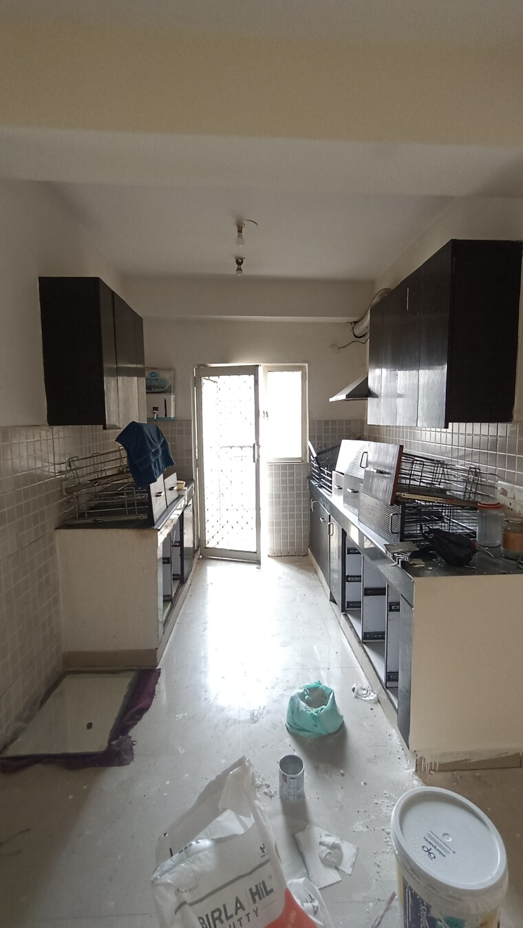 Team Area, jm-orchid 3 Bedroom 1472 Sq.Ft. Apartment In Sector 76 Noida 9464123