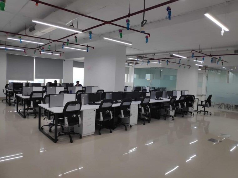  Parking, lodha-supremus-powai Commercial Office Space 5200 Sq.Ft. In Powai Mumbai 9464158