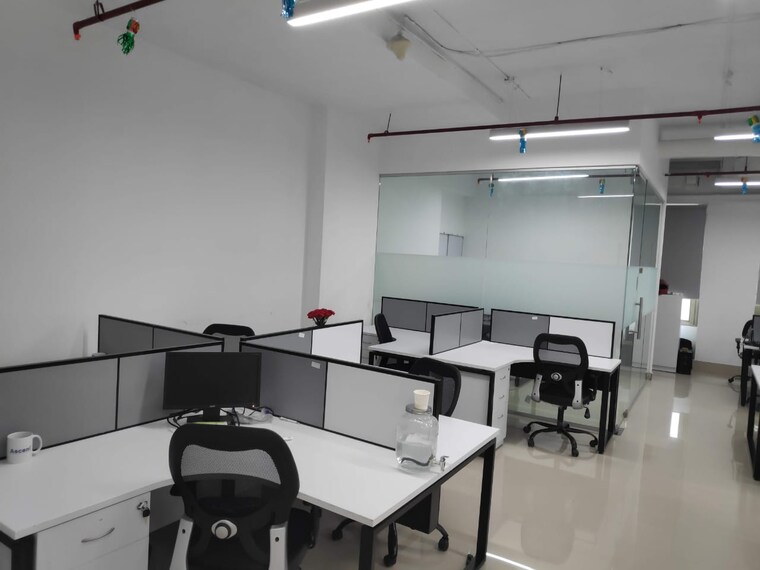 Team Area, lodha-supremus-powai Commercial Office Space 5200 Sq.Ft. In Powai Mumbai 9464158