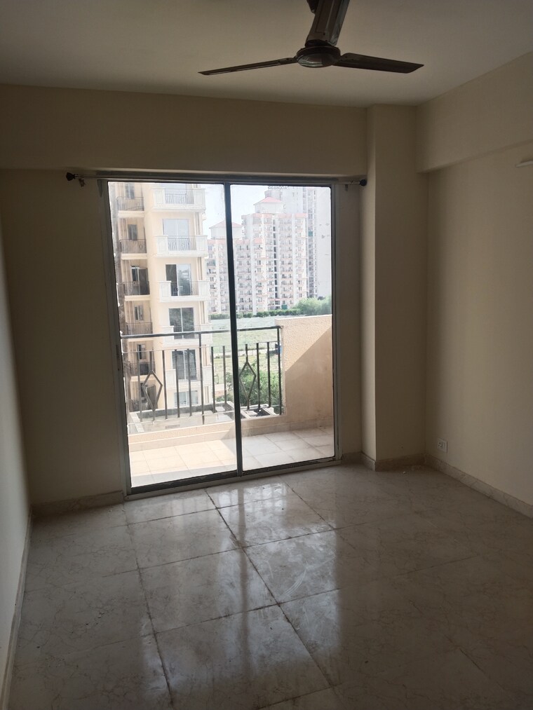 Room, mrg-the-balcony 2 Bedroom 645 Sq.Ft. Apartment In Sector 93 Gurgaon 9464160