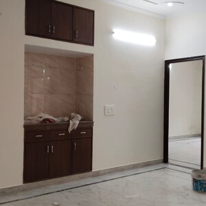 Room in 3 BHK Independent House at Sector 23a – for Rent