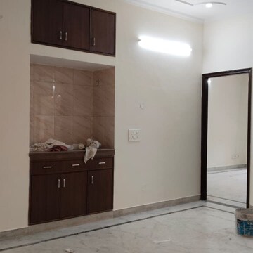 Room in 3 BHK Independent House at Sector 23a – for Rent