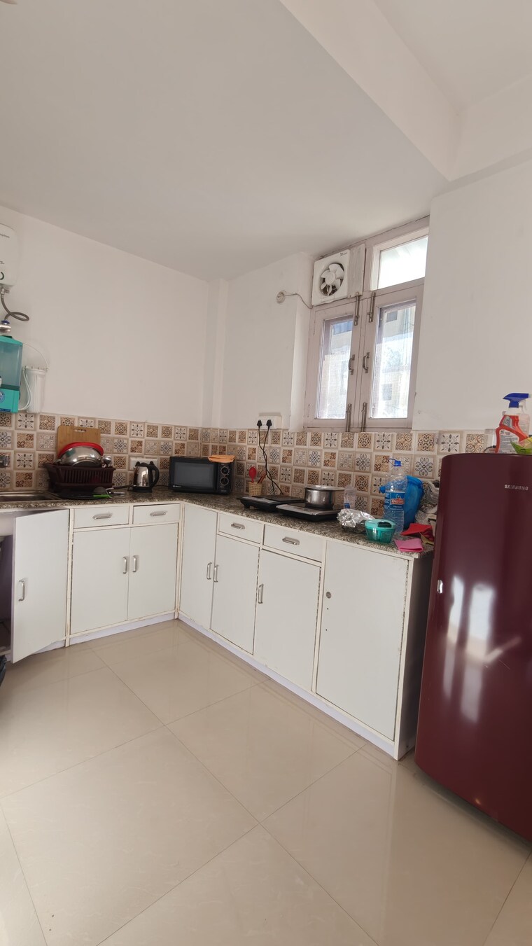 Kitchen, annadale 2 Bedroom 800 Sq.Ft. Apartment In Annadale Shimla 9464174