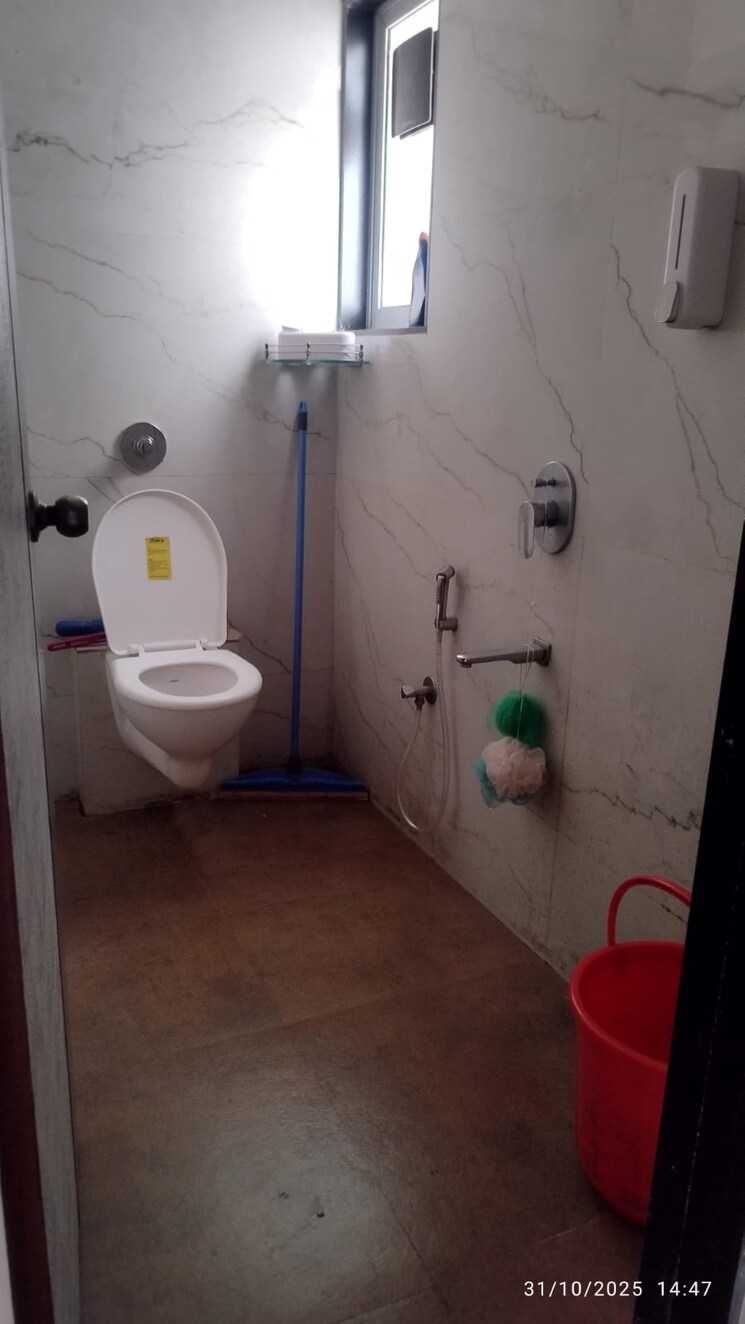 Bathroom, sandhya-eve-horizon 3 Bedroom 851 Sq.Ft. Apartment In Kandivali West Mumbai 9464184