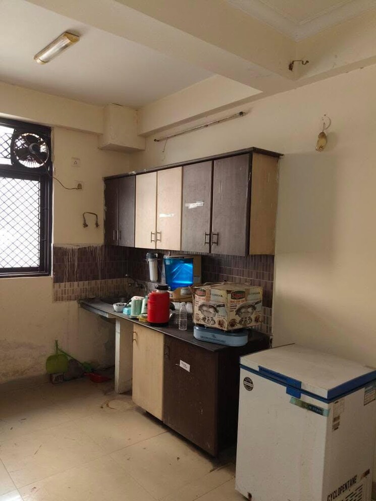 Kitchen, shree-energy-classic-residency 3 Bedroom 1260 Sq.Ft. Apartment In Raj Nagar Extension Ghaziabad 9464192