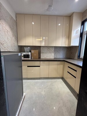 Kitchen in 3 BHK Builder Floor at Sector 14 – for Rent