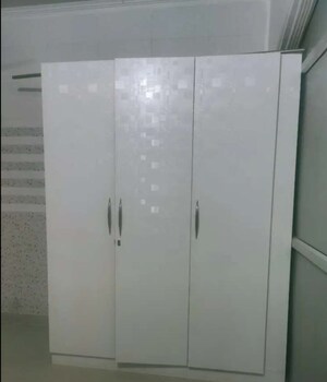 Furnished Amenities in 2 BHK Apartment at Hazratganj – for Rent